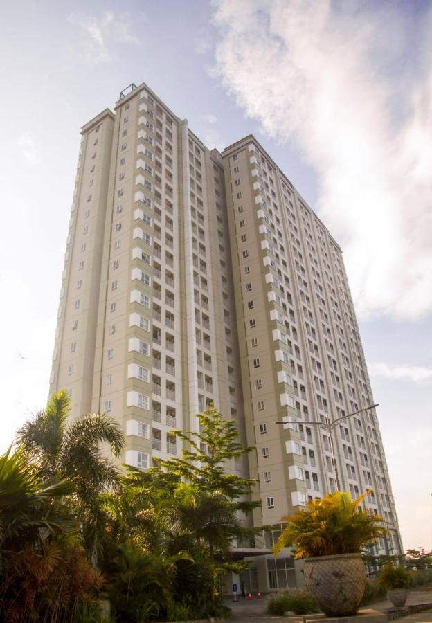 Skyland City Hotel Jatinangor Cilimus Exteriér fotografie