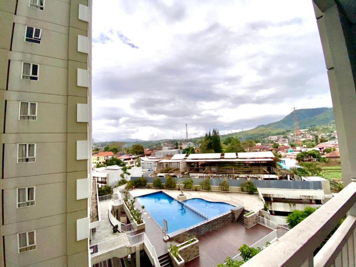 Skyland City Hotel Jatinangor Cilimus Exteriér fotografie