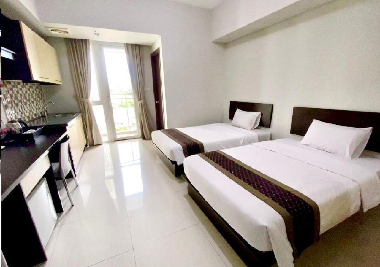 Skyland City Hotel Jatinangor Cilimus Exteriér fotografie